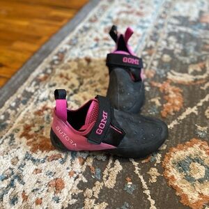 Butora Gomi Women’s climbing shoe